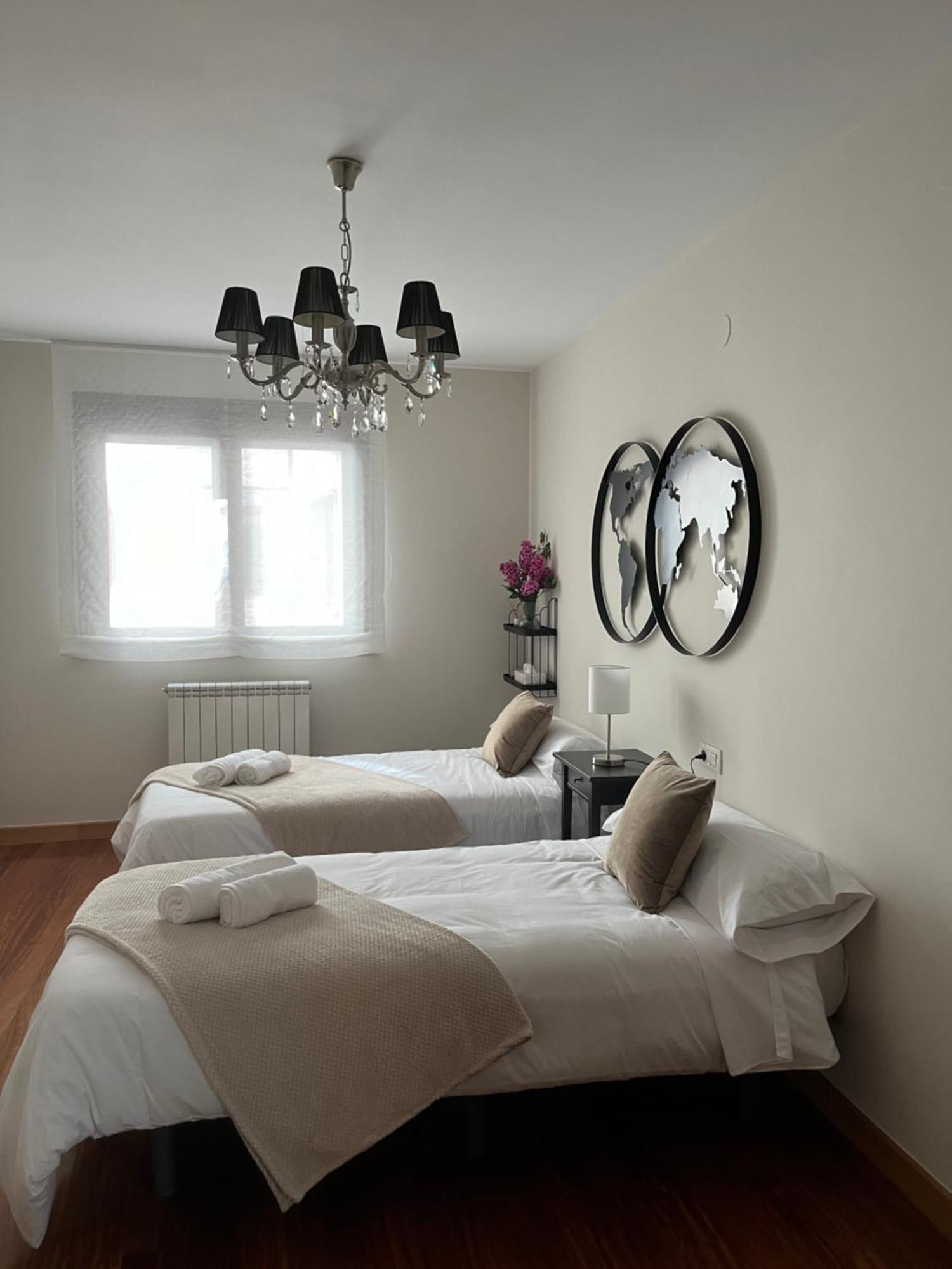 Avanza 4 Plaza Galicia * Sarria